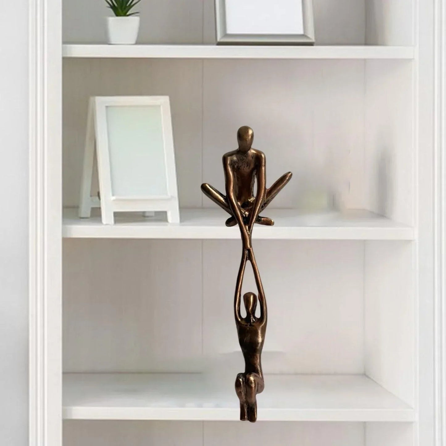 ETERNITY Sculpture - Decorative resin sculpture for love and balance