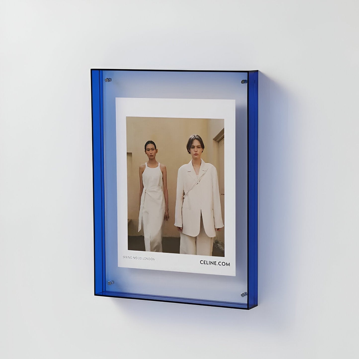 CRYSTAFRAME - Transparent acrylic picture frame for modern picture presentation