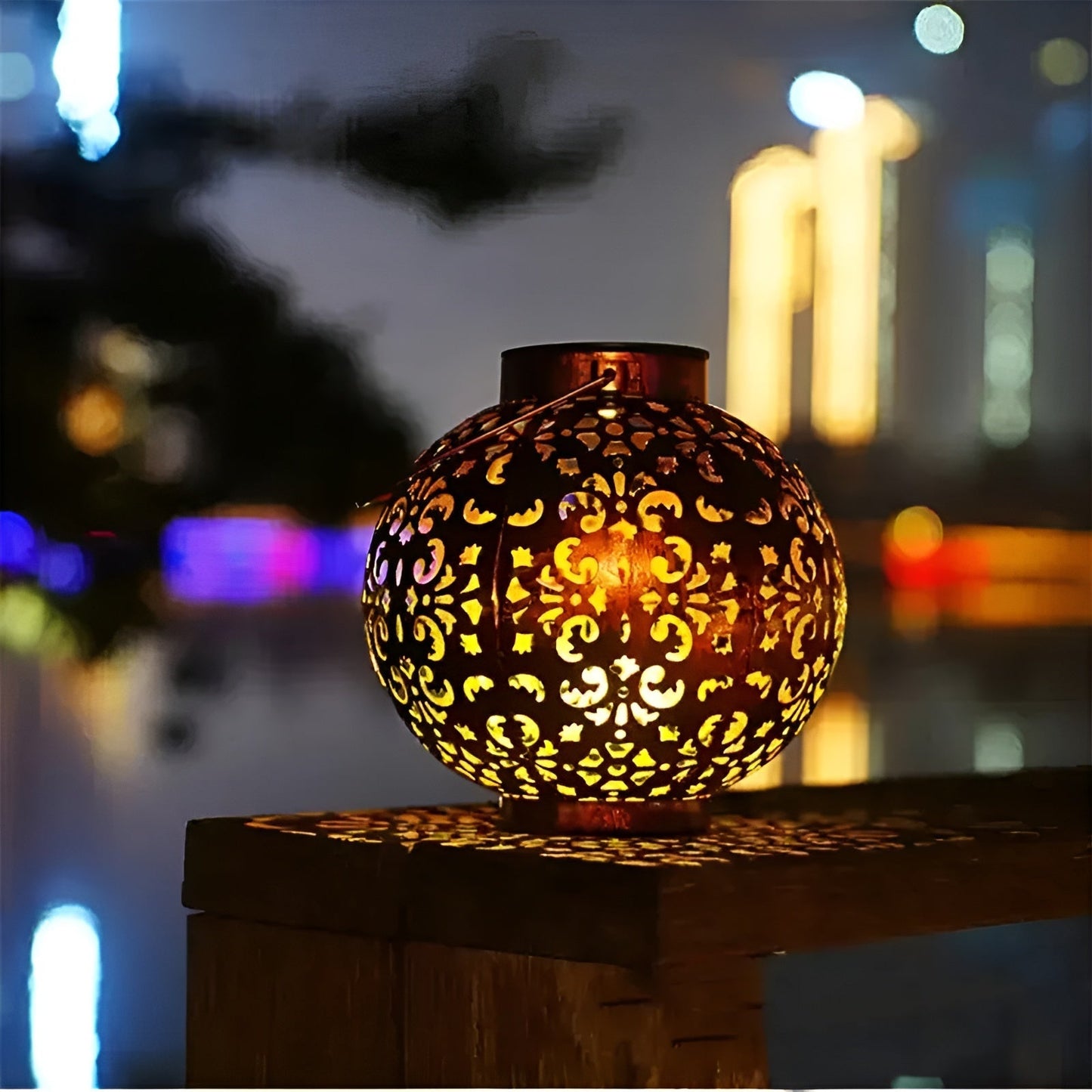LUMINA GARDEN - Vintage solar garden light for timeless elegance