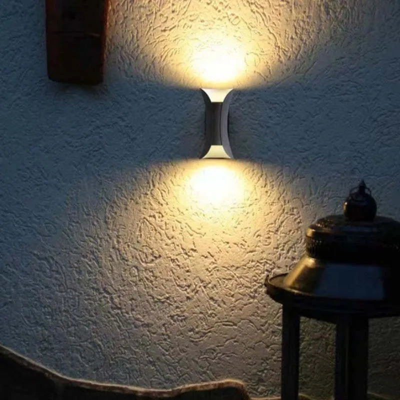 Orr Curved Outdoor LED Light - Weatherproof wall light with IP65 protection