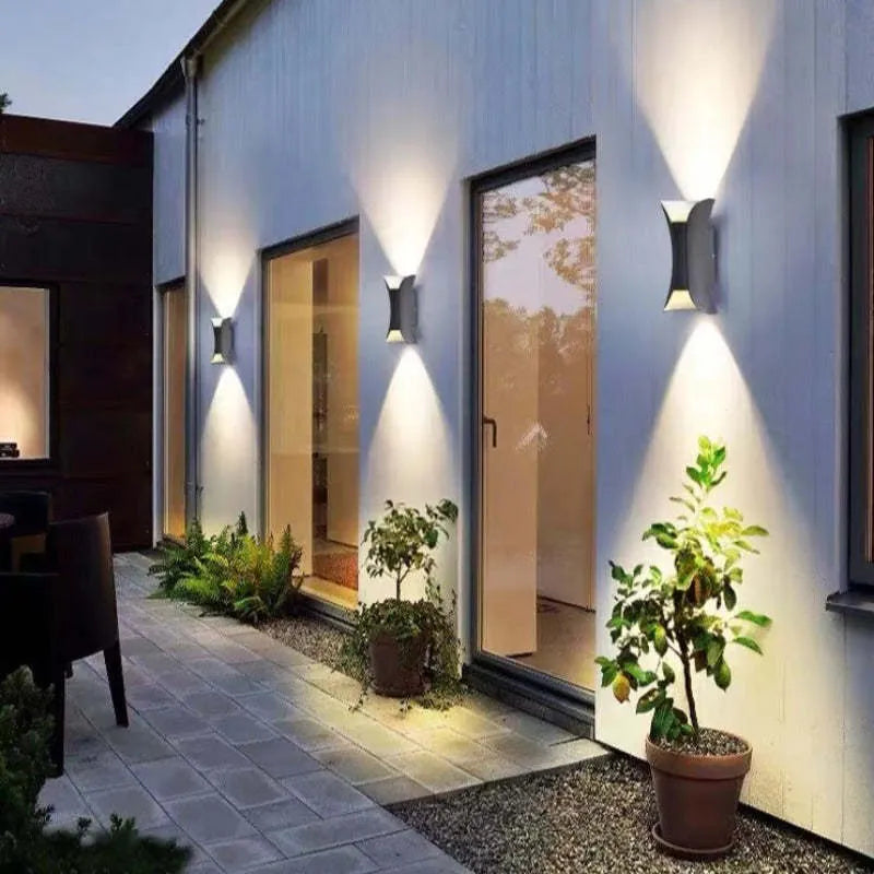 Orr Curved Outdoor LED Light - Weatherproof wall light with IP65 protection