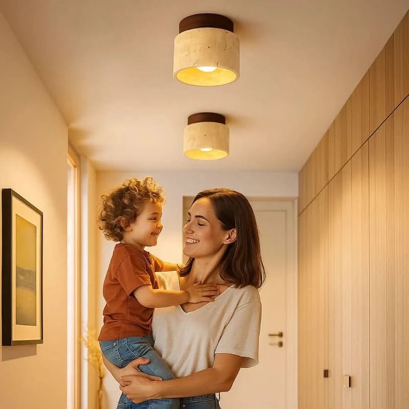 HUSHLAMP – Minimalistische LED-Lampe aus Holz für eine ruhige Atmosphäre