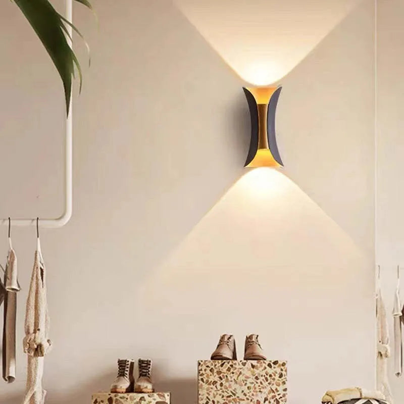 Orr Curved Outdoor LED Light - Weatherproof wall light with IP65 protection