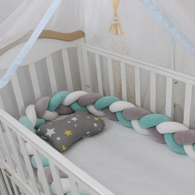 SnuggleNest - Cuscino per bambini intrecciato per un sonno sicuro e riposante
