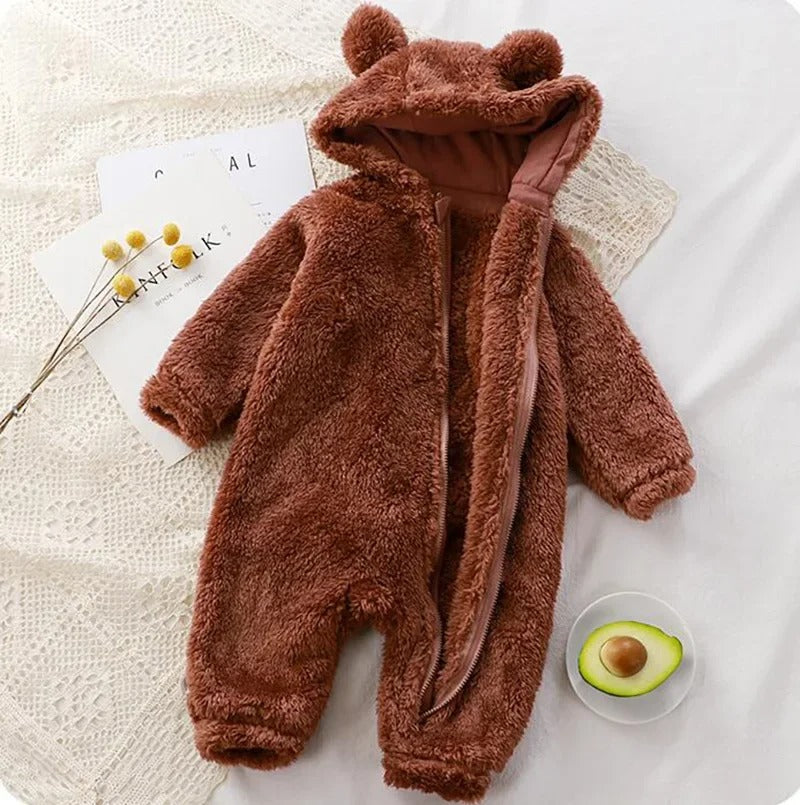 CozyCub Flannel Romper – Flauschiger Winterstrampler für Babys