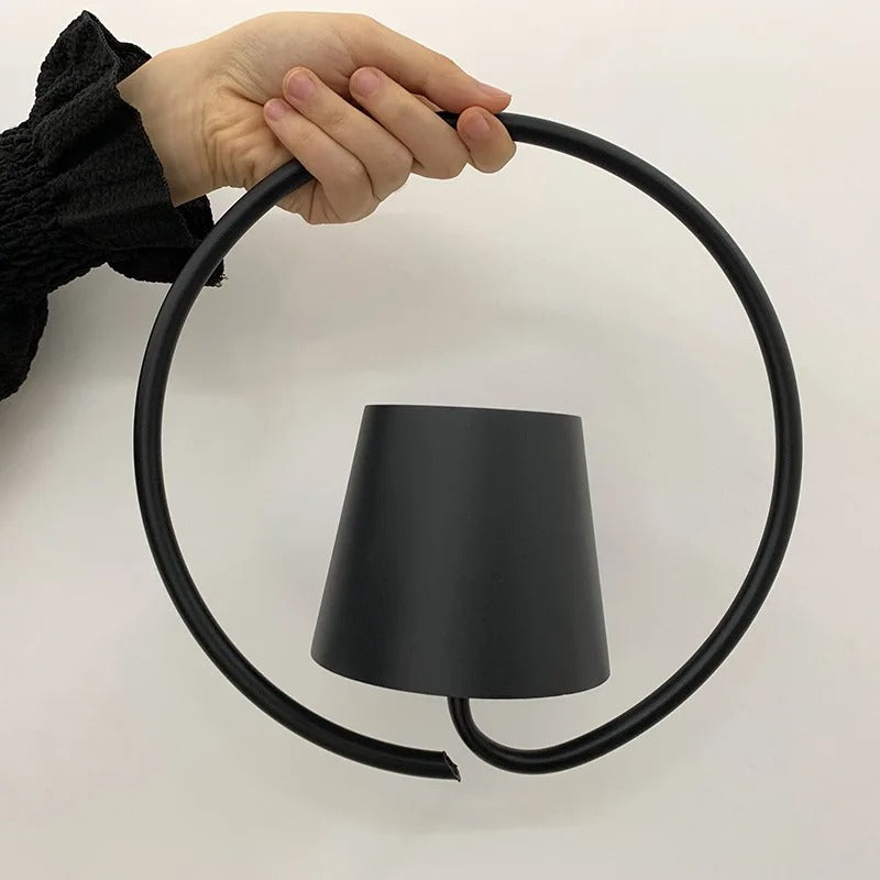 LUMIPEND – Lámpara colgante LED recargable para interiores y exteriores
