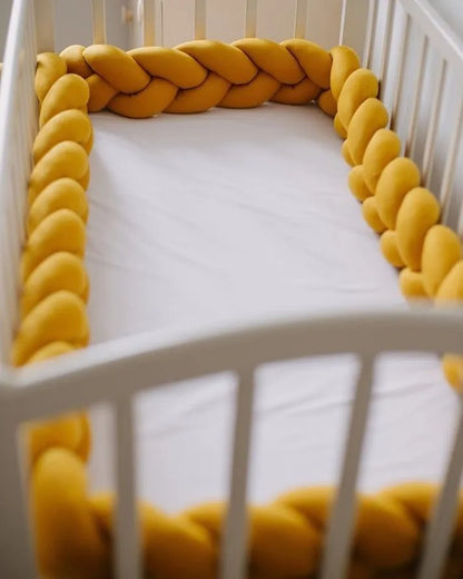 SnuggleNest - Woven baby pillow for safe and restful sleep