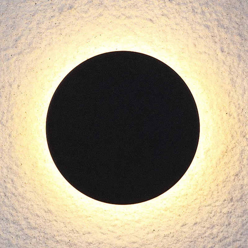 Orr Outdoor Wall Lamp - Minimalist LED wall light in round or square, IP65
