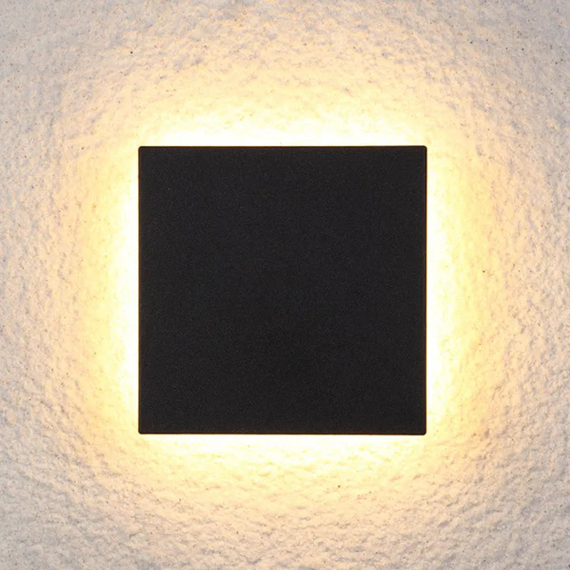 Orr Outdoor Wall Lamp - Minimalist LED wall light in round or square, IP65