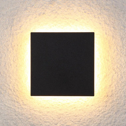 Orr Outdoor Wall Lamp - Minimalist LED wall light in round or square, IP65