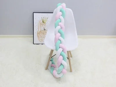 SnuggleNest - Woven baby pillow for safe and restful sleep