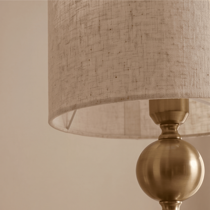 AURELIA – Lámpara de mesa dorada con pantalla de lino beige