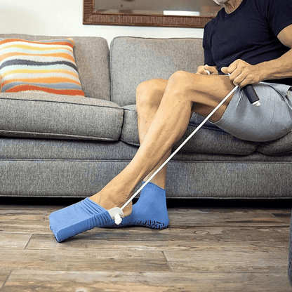 SOCKLIFT – Aiuto per infilare i calzini senza sforzo