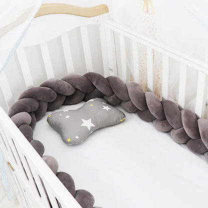 SnuggleNest - Woven baby pillow for safe and restful sleep