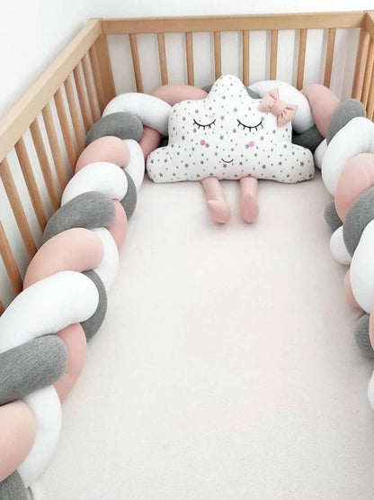 SnuggleNest - Woven baby pillow for safe and restful sleep