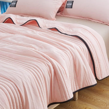 AQUACHILL - Kühlende Kuscheldecke Für Erfrischenden Komfort Und Atmungsaktive Entspannung 3