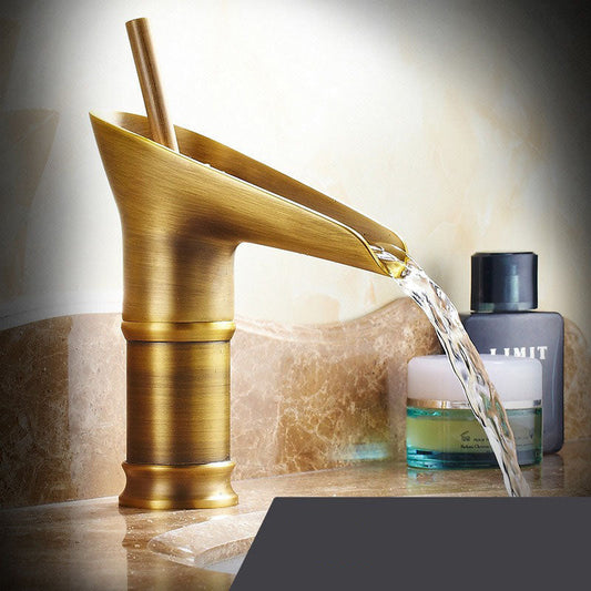 AquaFalls – Antique Waterfall Basin Faucet made of Brass