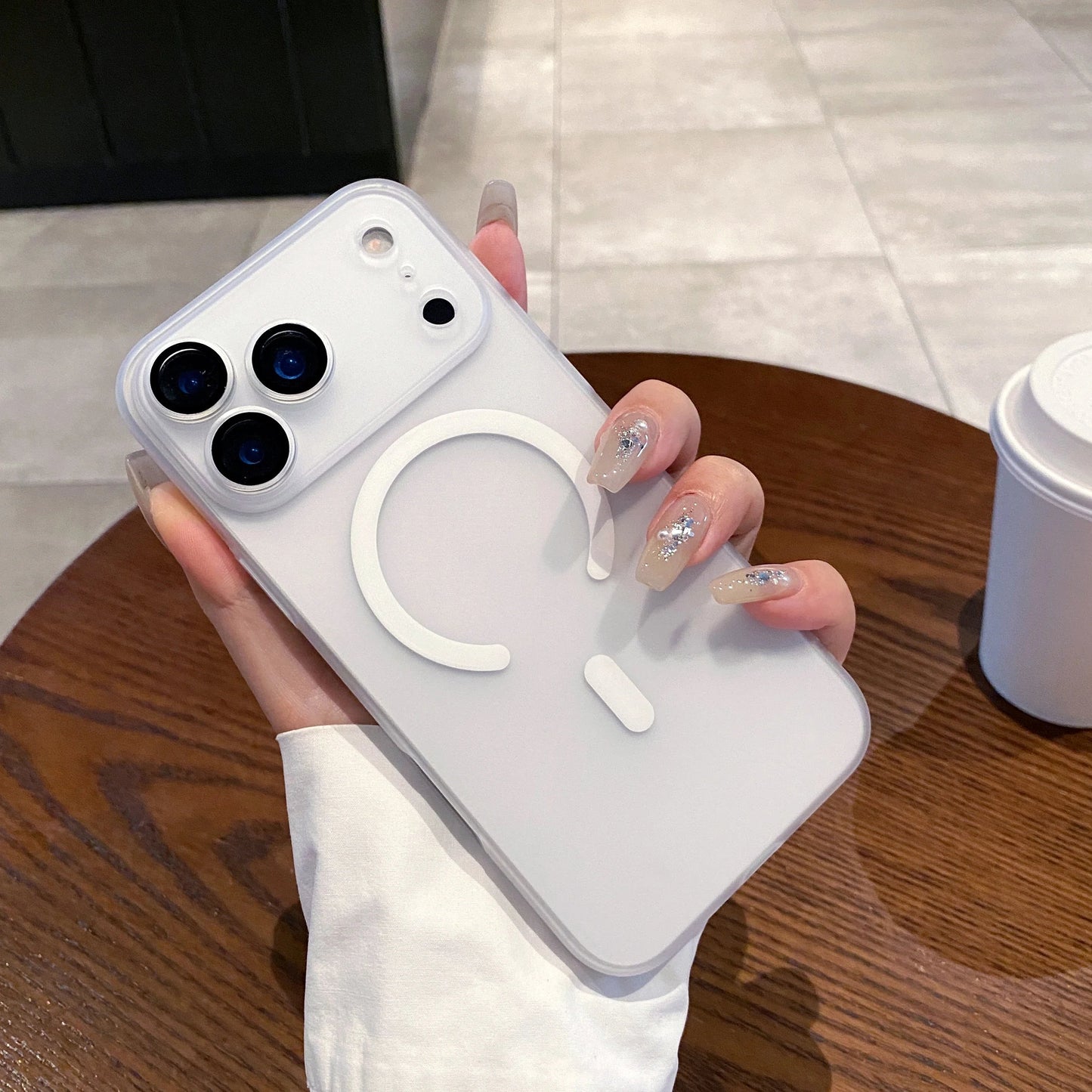 AuraClear – Ultradünne, matte, klare MagSafe-Hülle für iPhone 11-17 8