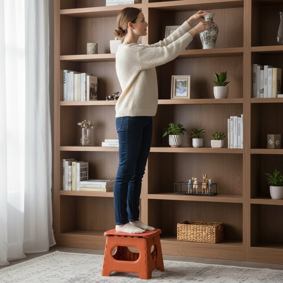 BENDSTEP – Tragbarer, klappbarer Tritthocker mit Tragegriff für bequemes Erreichen und stabilen Halt 1