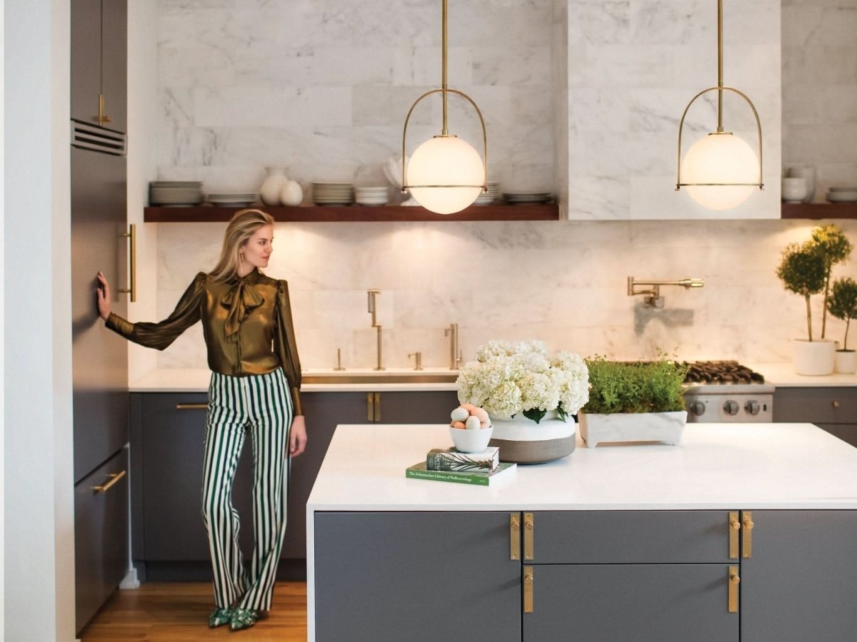 BRILLERA – Verstellbare Pendelleuchte mit elegantem Opalglas-Finish 1