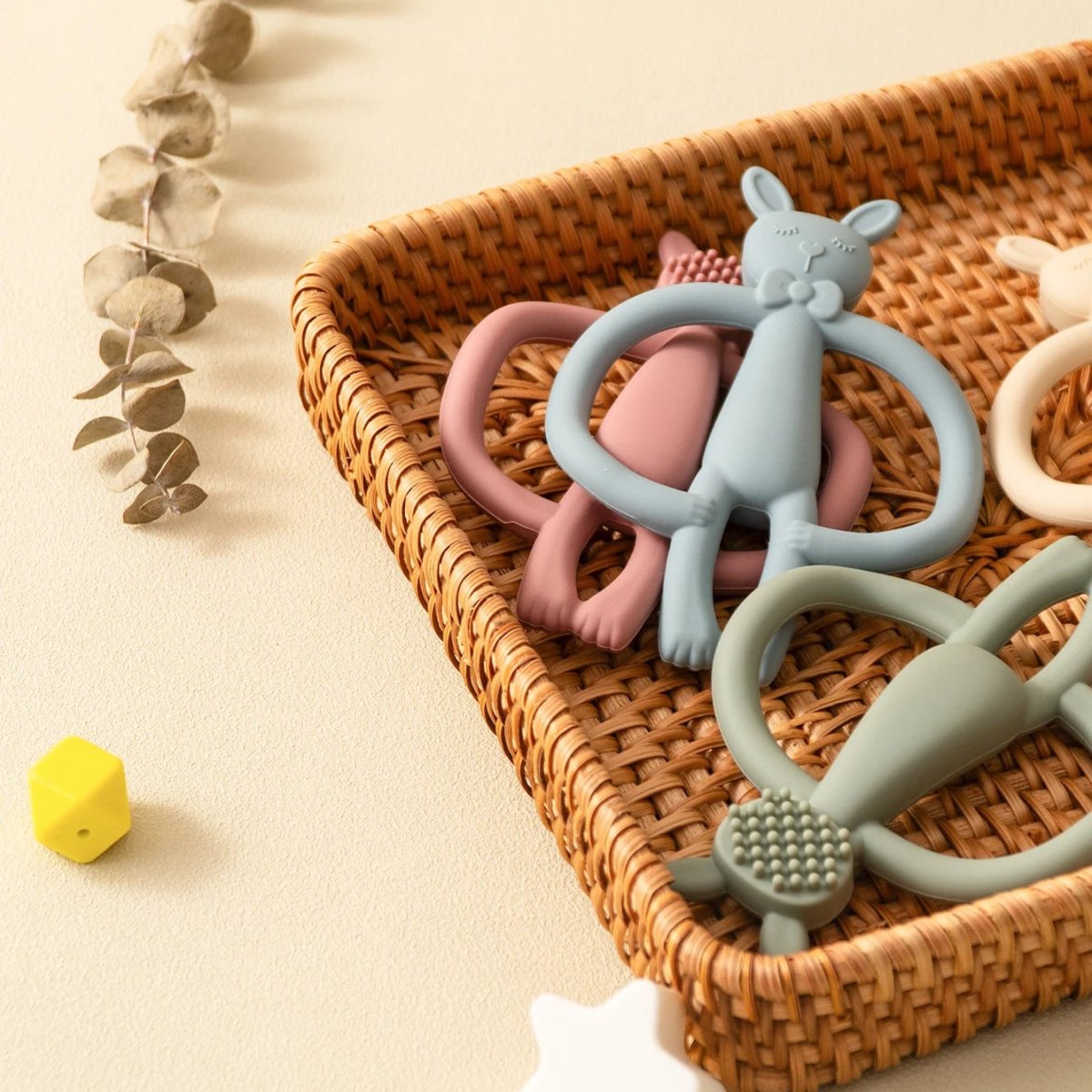 BUNNYEASE – Beißring aus Silikon mit Cartoon-Hasenmotiv für Babys, sicher, leicht und anregend 3