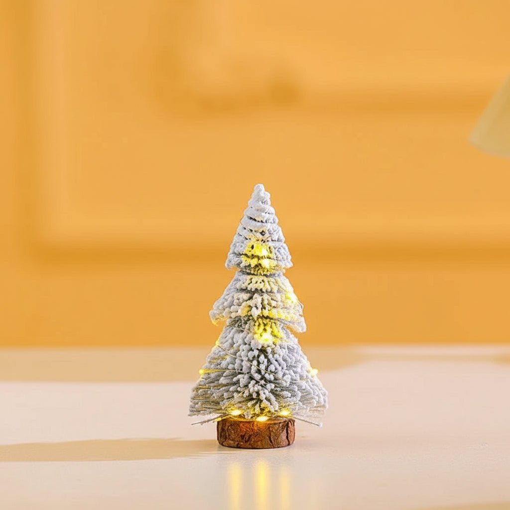 CEDARFROST – Mini-Zedernbaum-Dekoration mit Kunstschnee für festliche Dekoration 6