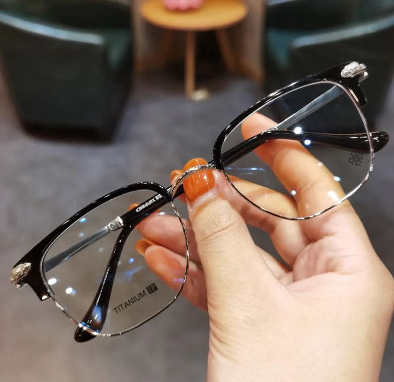 CLEARVISION PRO – Ultraleichte Lesebrille mit Blaulichtfilter 1