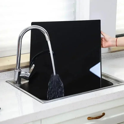 CUTTURA – Acrylic Cutting Board with Protective Lip