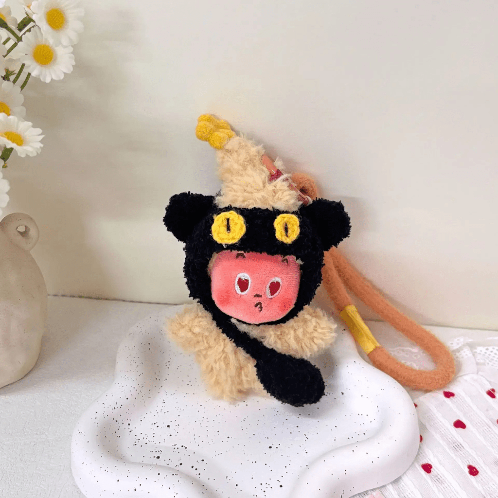 DOLLCRAFT – Handgefertigtes Plüschpuppen-Outfit für fantasievolles Spielen 6