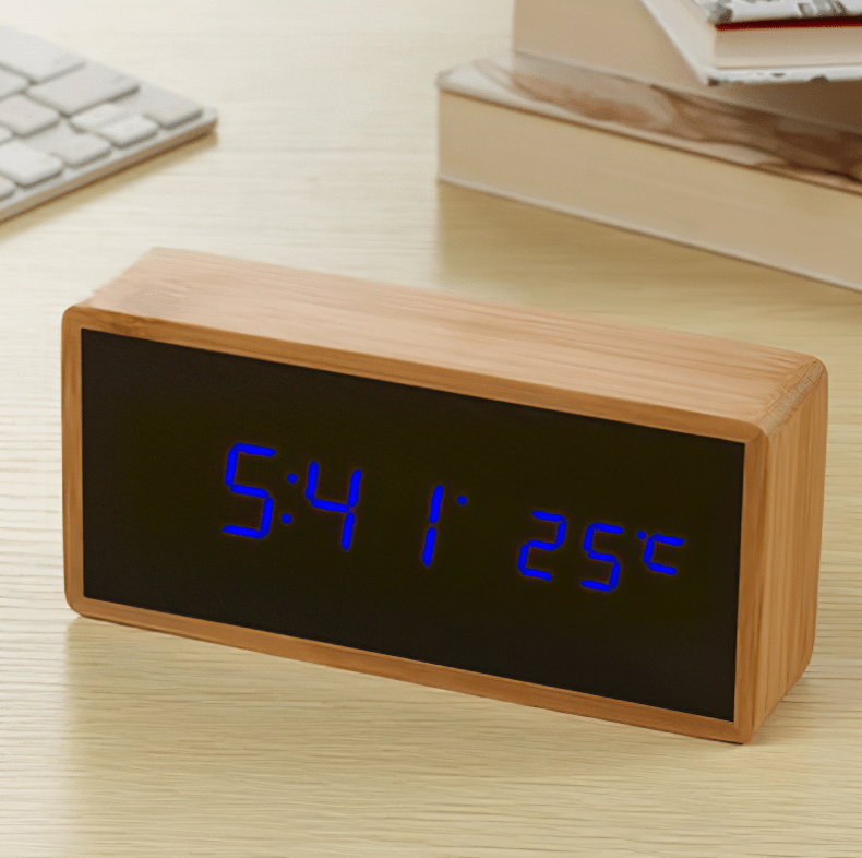 ECOCLOCK – LED-Wecker aus Bambus mit Zeit- und Temperaturanzeige 7