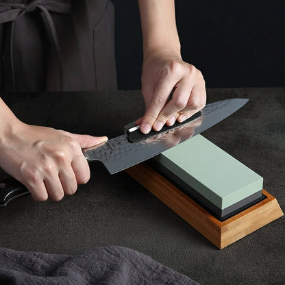 EDGEPERFECT – Diamant-Messerschärfer mit festem Winkel und Winkelführung 1