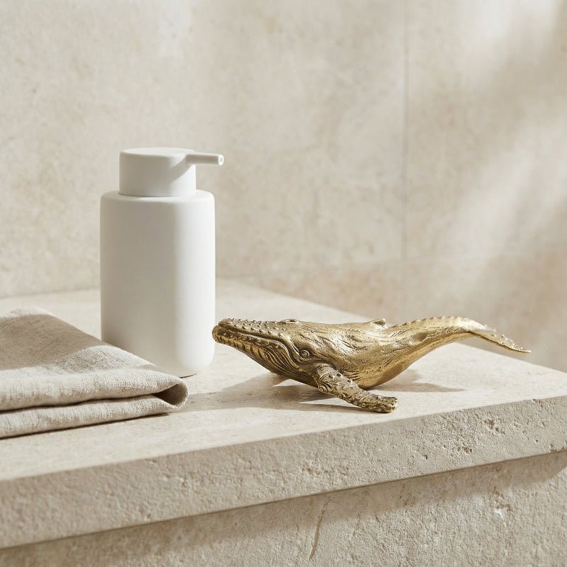 Elegante Messing Walskulptur - Handgefertigter Dekor für stilvolle Räume 4