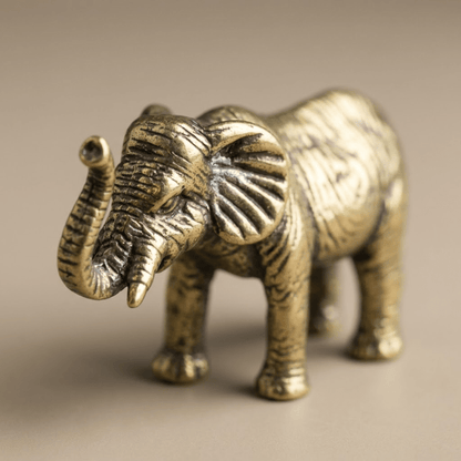 Eleganter Messing-Elefant - Handgefertigte Deko für Schreibtisch & Regal 1