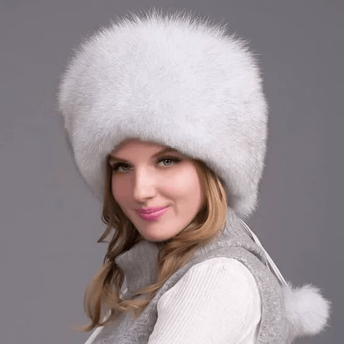 FurLuxe winter hat made of natural fox fur | Thick fur hat with ear flaps for an elegant look in cold weather