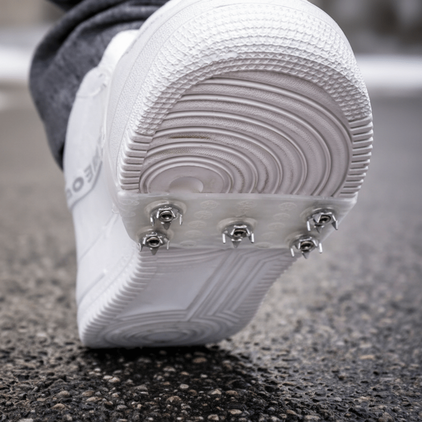 GLACIOR – Rutschfeste Eisspikes mit griffigen Manganspitzen 0