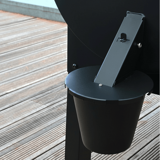 GREASEGUARD – Sauberer Grillfettauffangbehälter mit sicherem Deckel 0