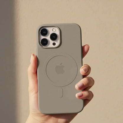 MAGNESOFT LUXE – Coque en silicone magnétique avec surface soft-touch pour iPhone