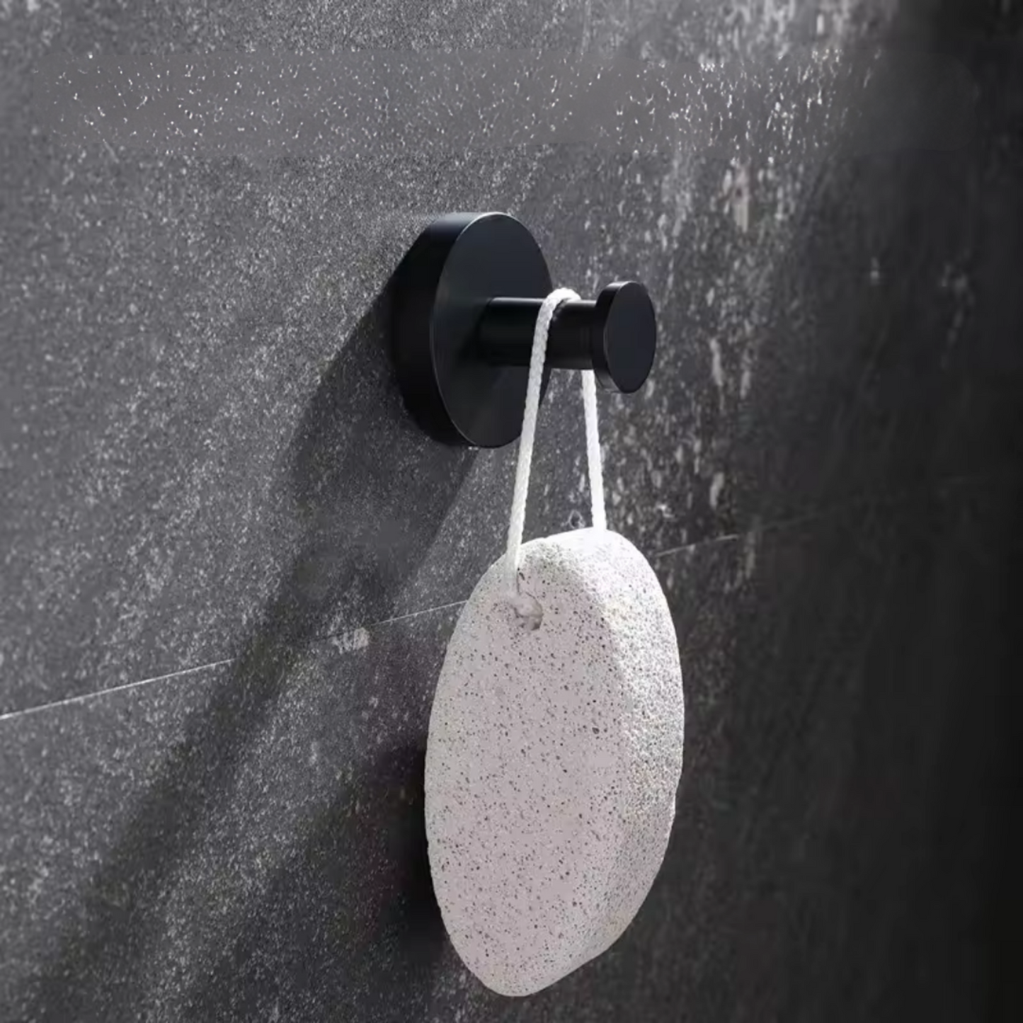 CLINGMAX – Reusable Vacuum Hooks for Space Saving
