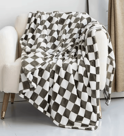 COZYCHECK – Flannel Fleece Blanket | Soft, Warm & Usable Year-Round