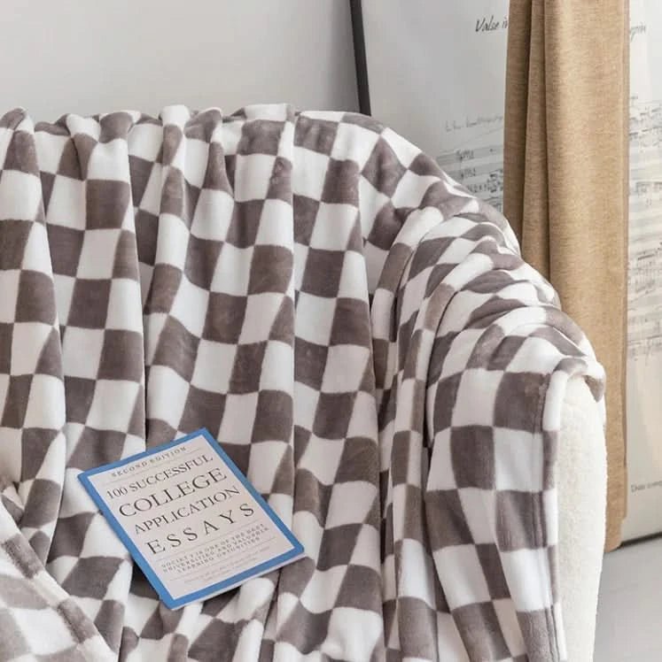 COZYCHECK – Flannel Fleece Blanket | Soft, Warm & Usable Year-Round