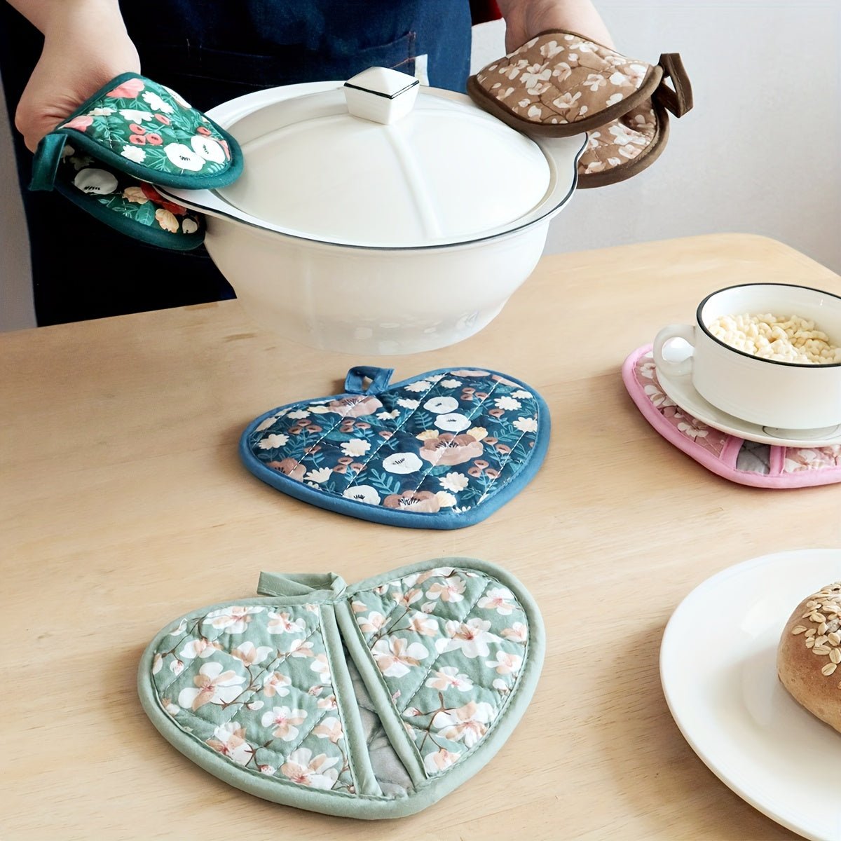 HOMESTYLE – Vintage-Topflappen in Herzform mit Blumenmuster und Hitzebeständigkeit 1