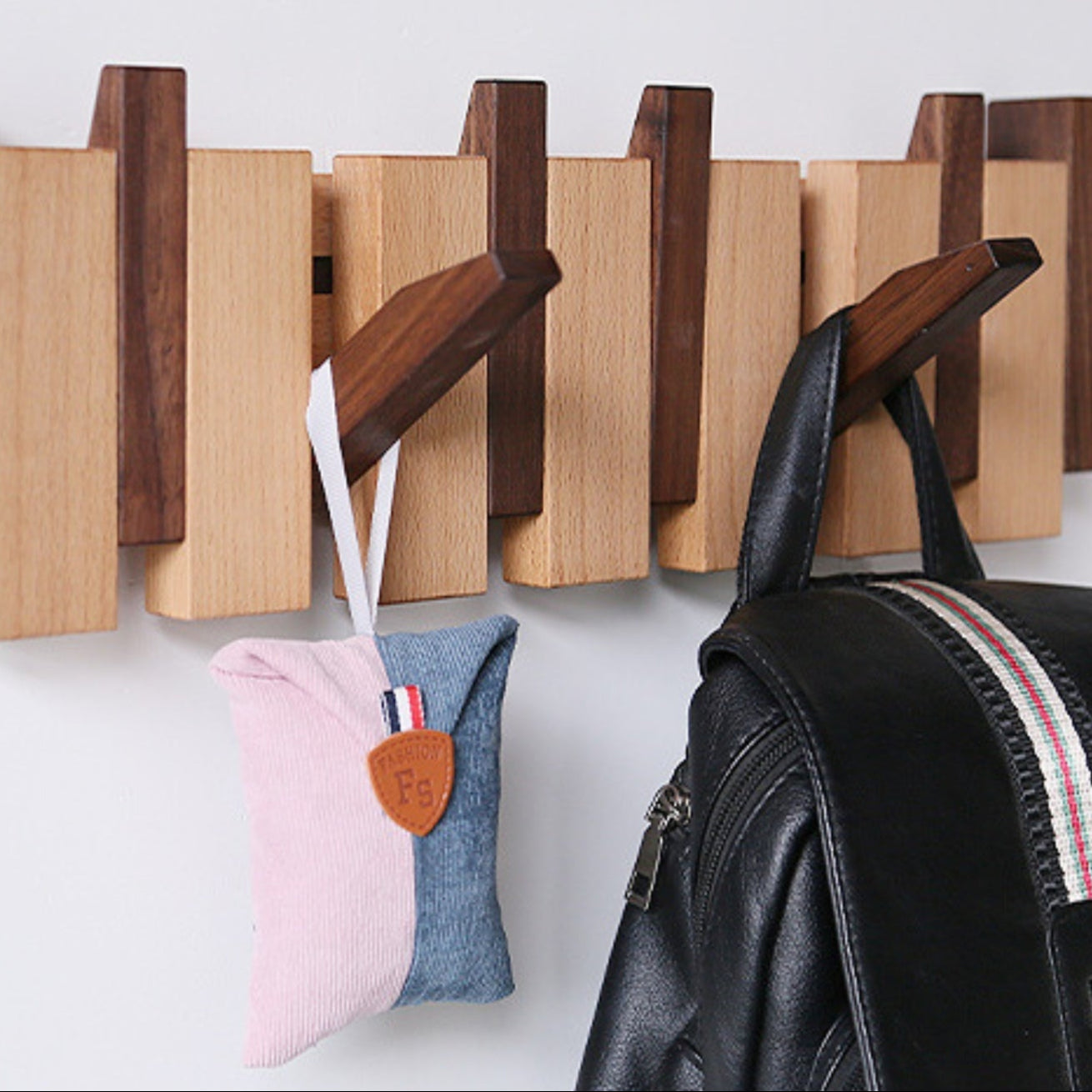 PIANOHANG Wall Rack - Handmade wooden wall coat rack in piano design with folding hooks