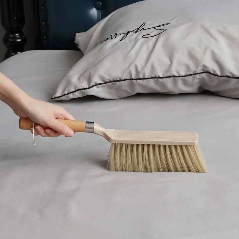 HeMu Holz Bettbürste mit Langem Griff - Sanfte Reinigung für Empfindliche Oberflächen 3