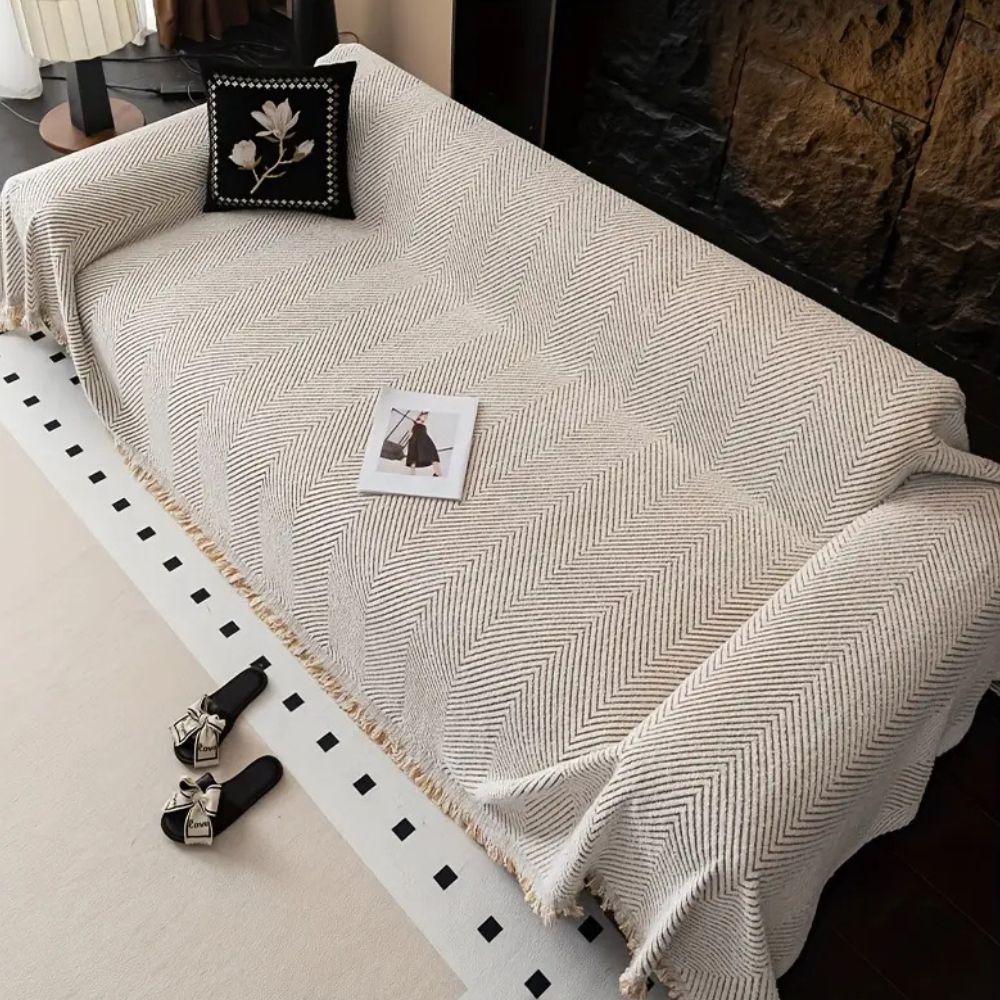 PlushGuard – Herringbone Sofa Cover, Splash-Proof and Non-Slip