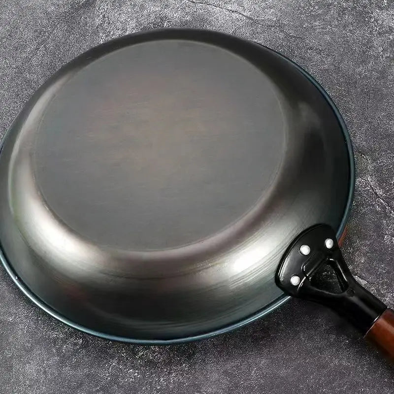 CASTELLO – Durable Cast Iron Skillet for Healthy Meals