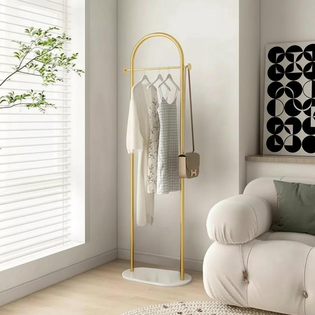 Kleiderständer – Eleganter, freistehender Kleiderständer mit stilvollem Kleideraufhänger zur Aufbewahrung Ihrer Kleidung 4
