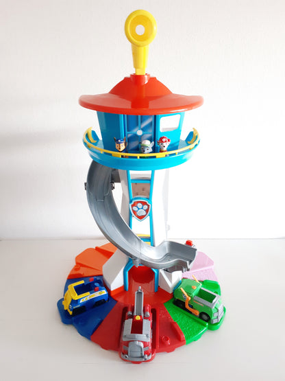 Juego de aventura con tobogán – Set de juego creativo con resbaladilla y coches para niños