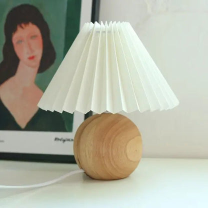 LUMIHERITAGE – Vintage-Tischlampe mit plissiertem Schirm für klassisches Ambiente 4