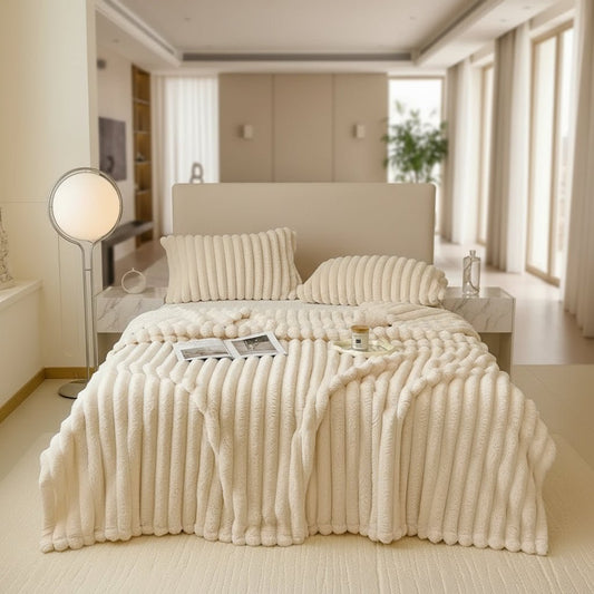 LUXEBUN – Kuschelige Kuscheldecke aus Kunstkaninchenfell für Sofa und Bett 0