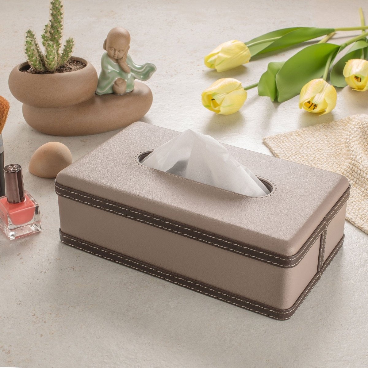 LUXETISSUE – Handgefertigte Taschentuchbox aus Kunstleder für stilvolle Organisation 0